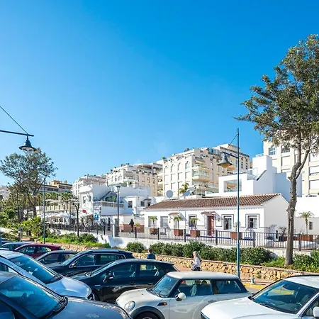 Elegant Apartment, Steps From The Sea With Parking Included Apartment *