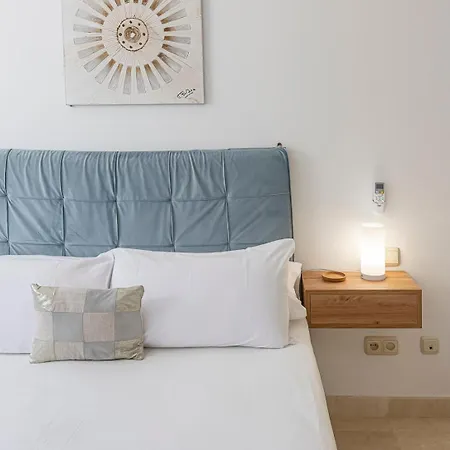 Elegant Apartment, Steps From The Sea With Parking Included Apartment *